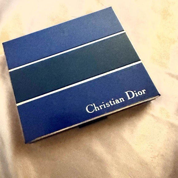 DIOR 1980’s Vintage 5 COULEURS EYESHADOW PALETTE 202 IMAGES (rare/barely used) - Picture 3 of 4
